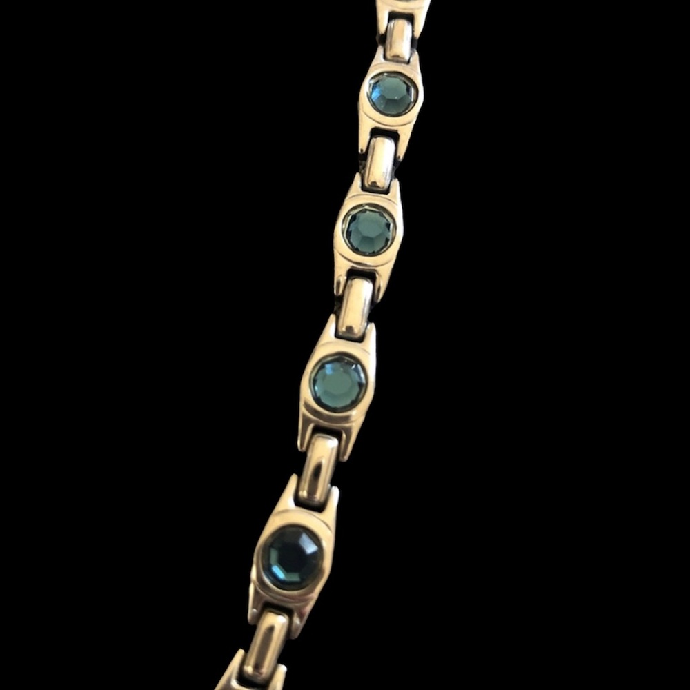 Sabona Magnetic therapy bracelet with topaz stones
